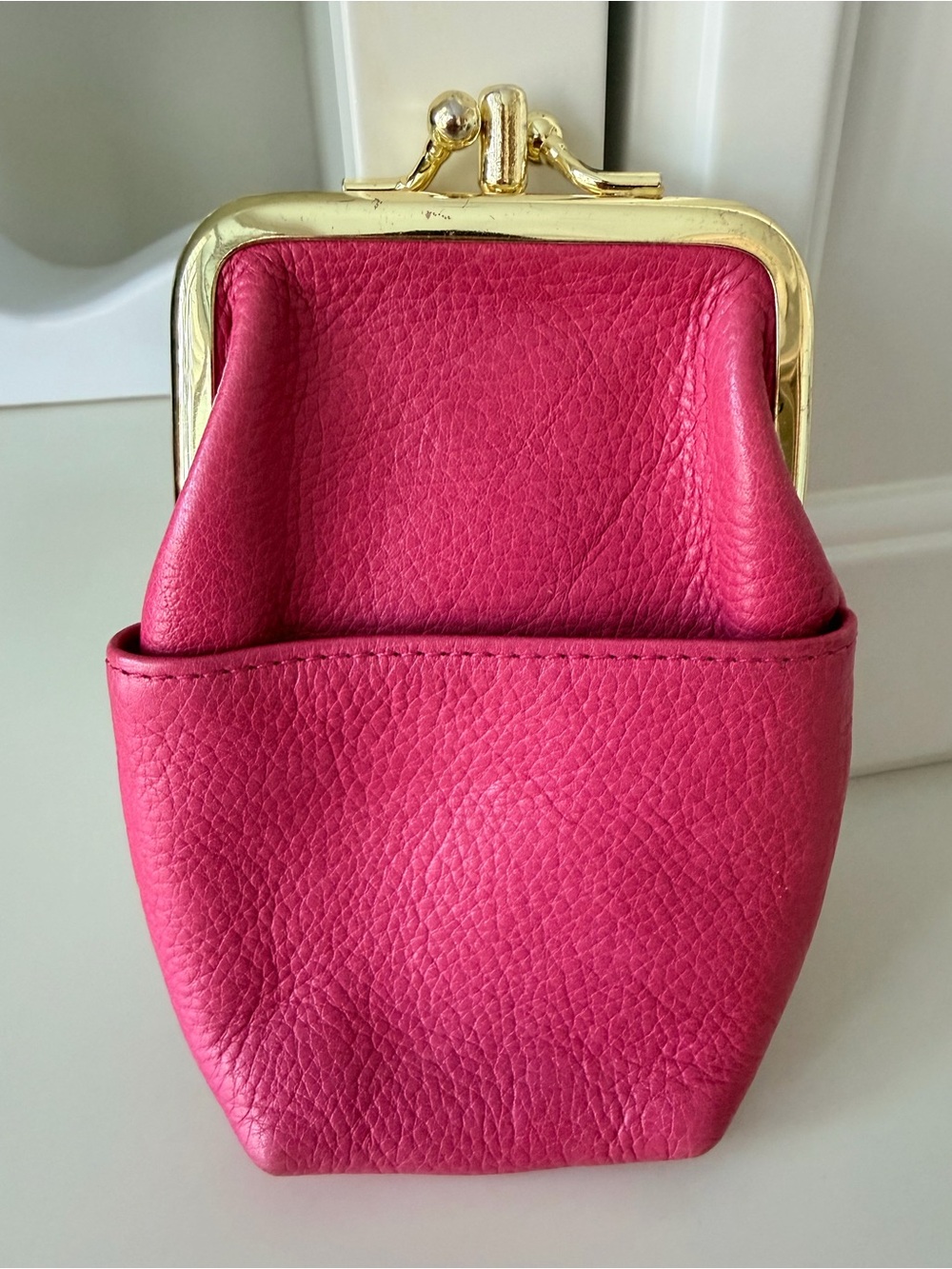 Vintage 90’S Pebbled Leather Pink Kiss lock Framed Coin Pouch Bag